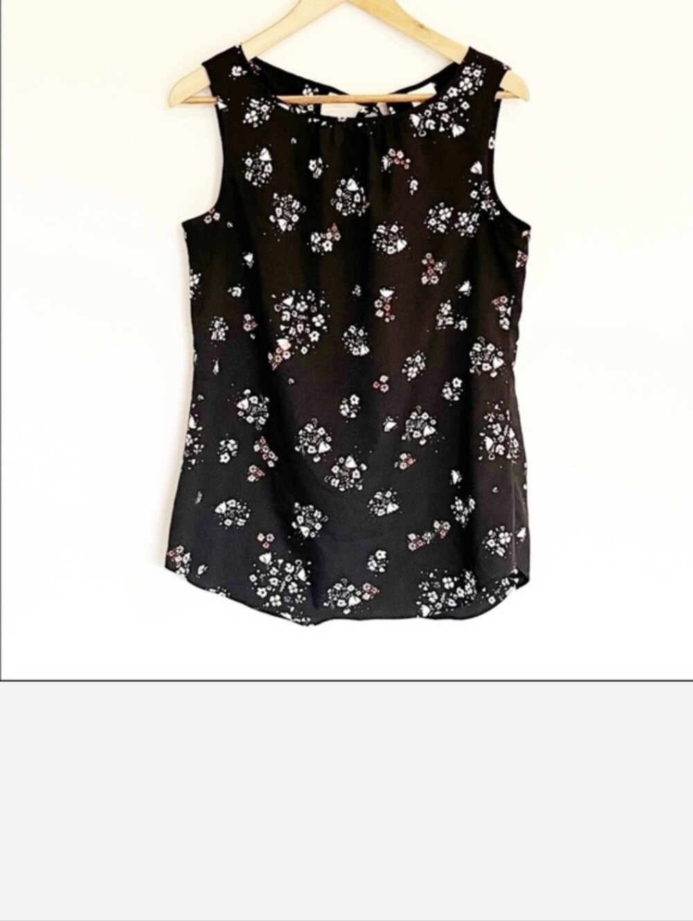Cabi Misty Floral Black Sleeveless Top Medium #5388